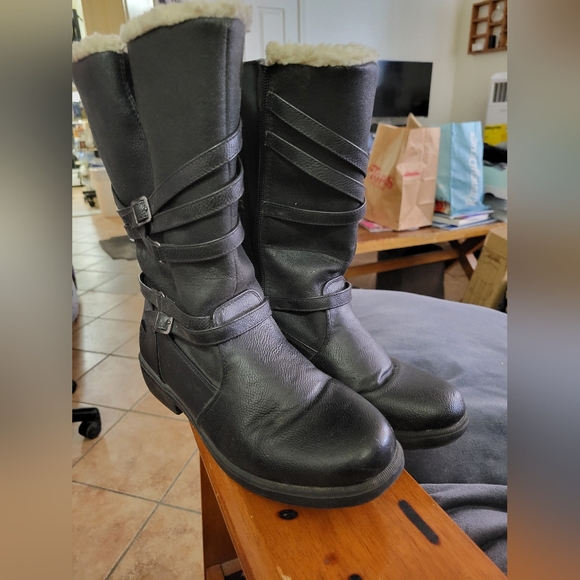 totes Shoes - 3/20$*Black Strappy Knee-High Boots